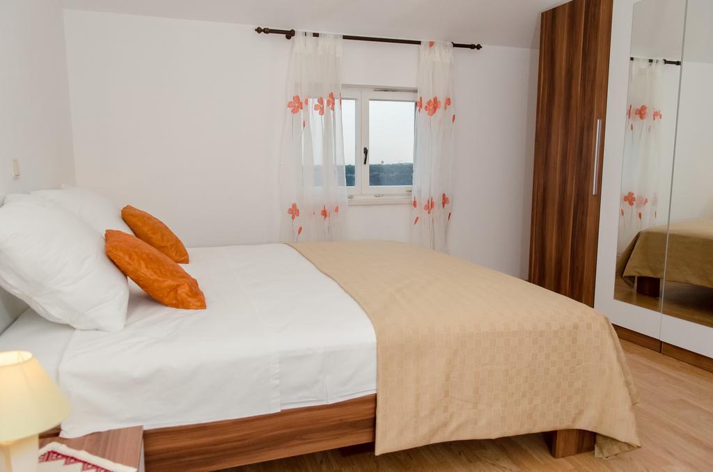 Olive Garden Apartments Čilipi Oda fotoğraf
